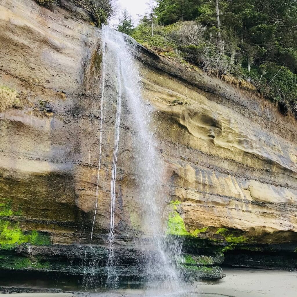 Photo credit @victoriatrails on Instagram